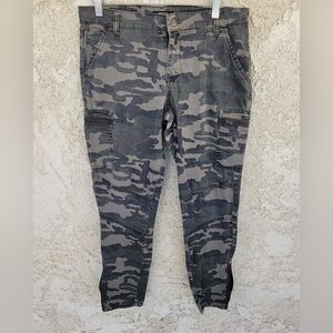 Forever 21 Camo Jeans Womens Size 27 Green Skinny Stretch Denim Pants